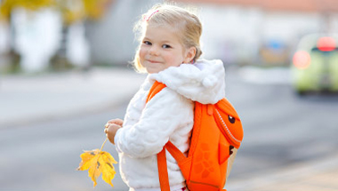 Czy wiesz, jak ubrać dziecko 
                        na jesienny spacer? 